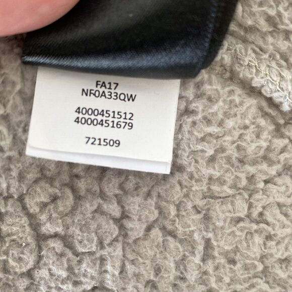 The North Face Teddy Gray and Blue Freece Jacket sz S/P - Picture 8 of 10